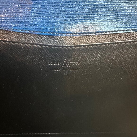 Authentic Louis Vuitton Epi Leather Arts-Deco Pochette Clutch - Picture 12 of 17
